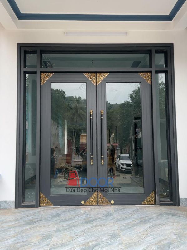 Mẫu cửa nhôm kính thủy lực Adoor màu xám tạo vẻ đẹp tinh tế và sang trọng
