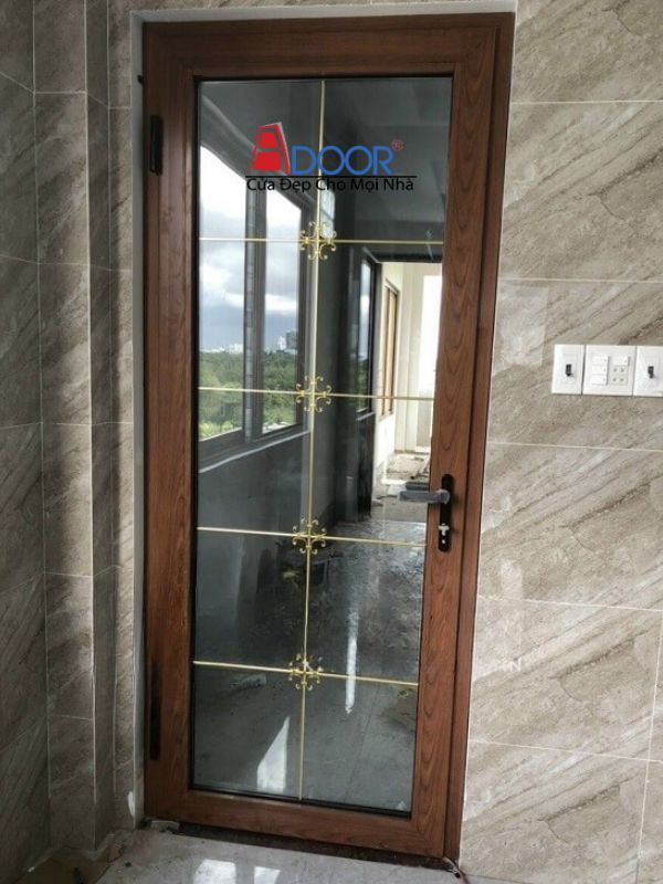 Cửa nhôm Xingfa với họa tiết hoa văn trang trí tinh xảo