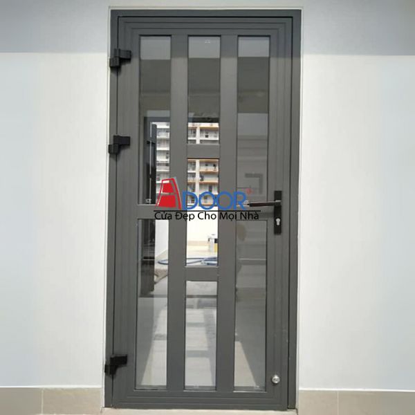 Cửa nhôm kính Xingfa chia ô, tạo điểm nhấn kiến trúc độc đáo và phù hợp với nhiều phong cách thiết kế
