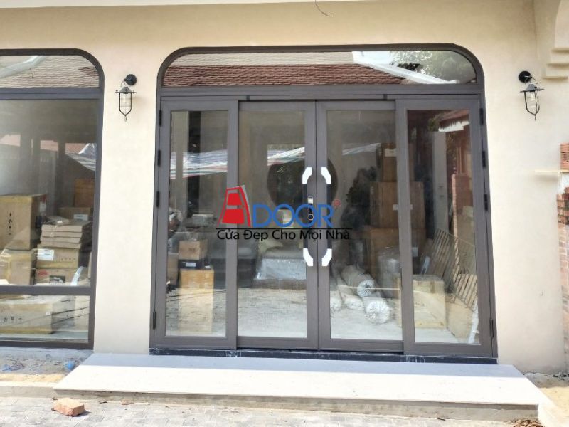 Cửa 4 cánh nhôm Adoor trượt quay tạo điểm nhấn kiến trúc