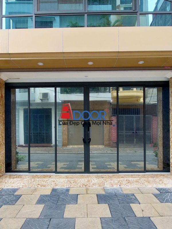 Cửa 6 cánh nhôm trượt quay Adoor lắp đặt cho mặt tiền lớn của các công trình thương mại