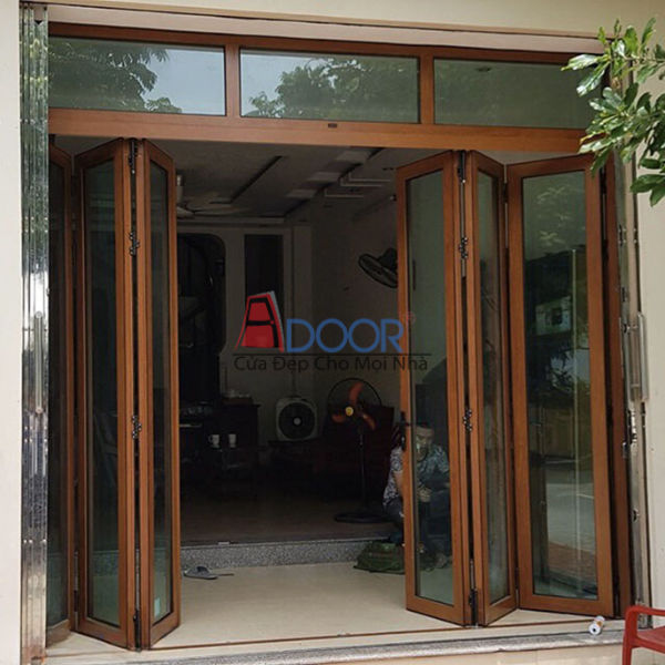 Cửa Xingfa xếp trượt bề mặt vân gỗ cao cấp chống trầy xước và phai màu