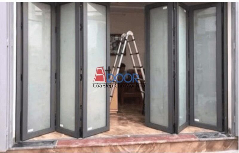Cửa nhôm Xingfa kính mờ đảm bảo sự riêng tư cho không gian bên trong