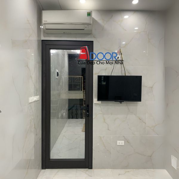 Cửa nhôm Xingfa 1 cánh với khả năng cách âm, cách nhiệt vượt trội, mang lại không gian sống tiện nghi
