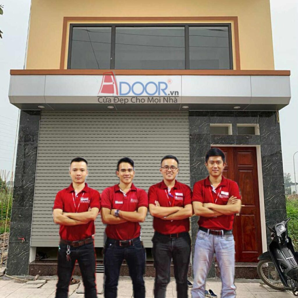 Adoor bàn giao cửa cuốn cho khách hàng