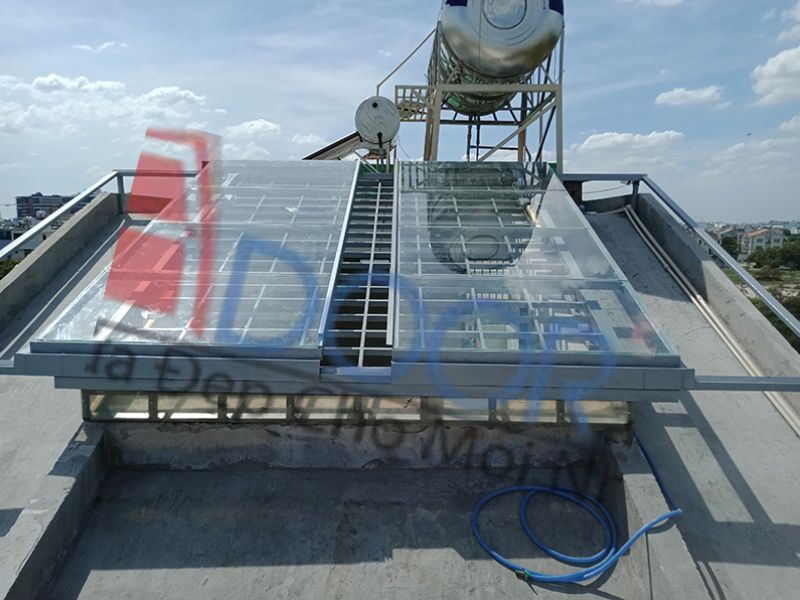 Mẫu Cửa kính tự động lùa cong