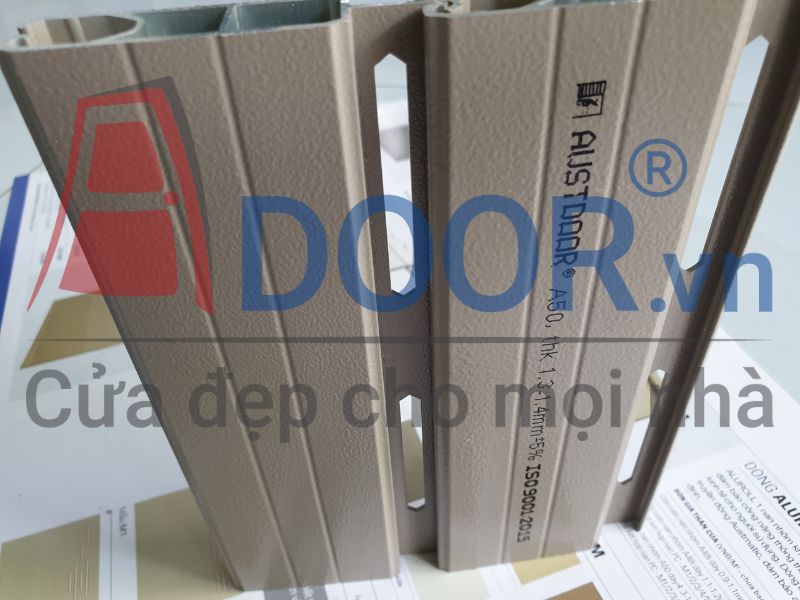 Mẫu Austdoor A50 – Cửa cuốn khe thoáng tự động nan dày cho nhà phố & biệt thự tại Hải Phòng