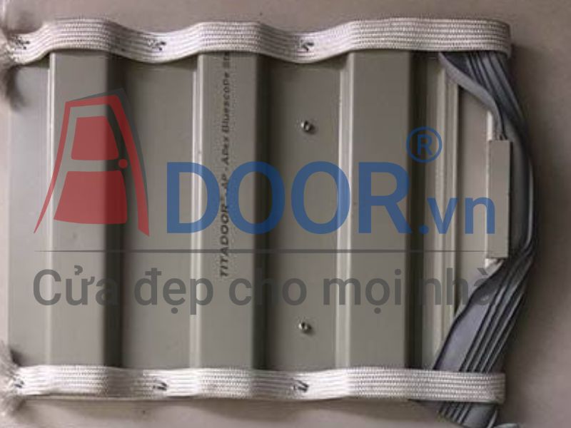 Mẫu Cửa cuốn tấm liền Úc Adoor tại biên hòa