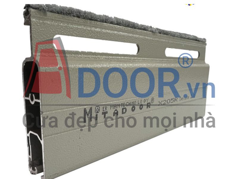 Mẫu cửa cuốn tự động Adoor tại Quận 10
