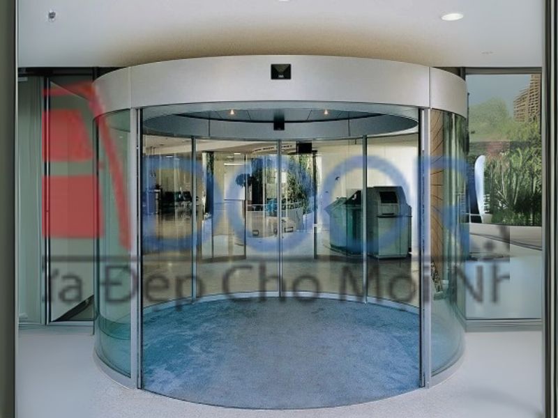 Mẫu Cửa kính tự động cong toàn phần tại quy nhơn