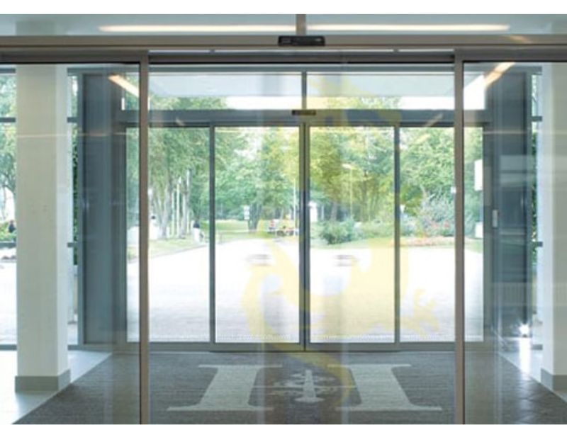 Mẫu Cửa kính tự động mở trượt 4 cánh tại thủ dầu môt
