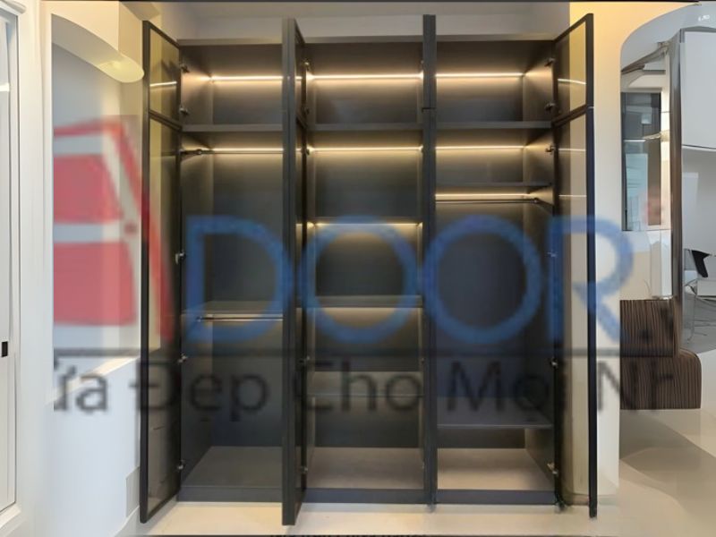 Giá tủ quần áo cánh kính Adoor âm tường khung gỗ công nghiệp hiện đại