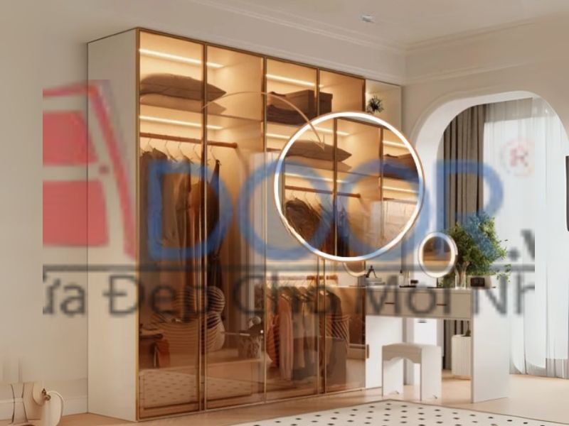 Mẫu tủ quần áo cánh kính kết hợp bàn trang điểm tân tiến Adoor