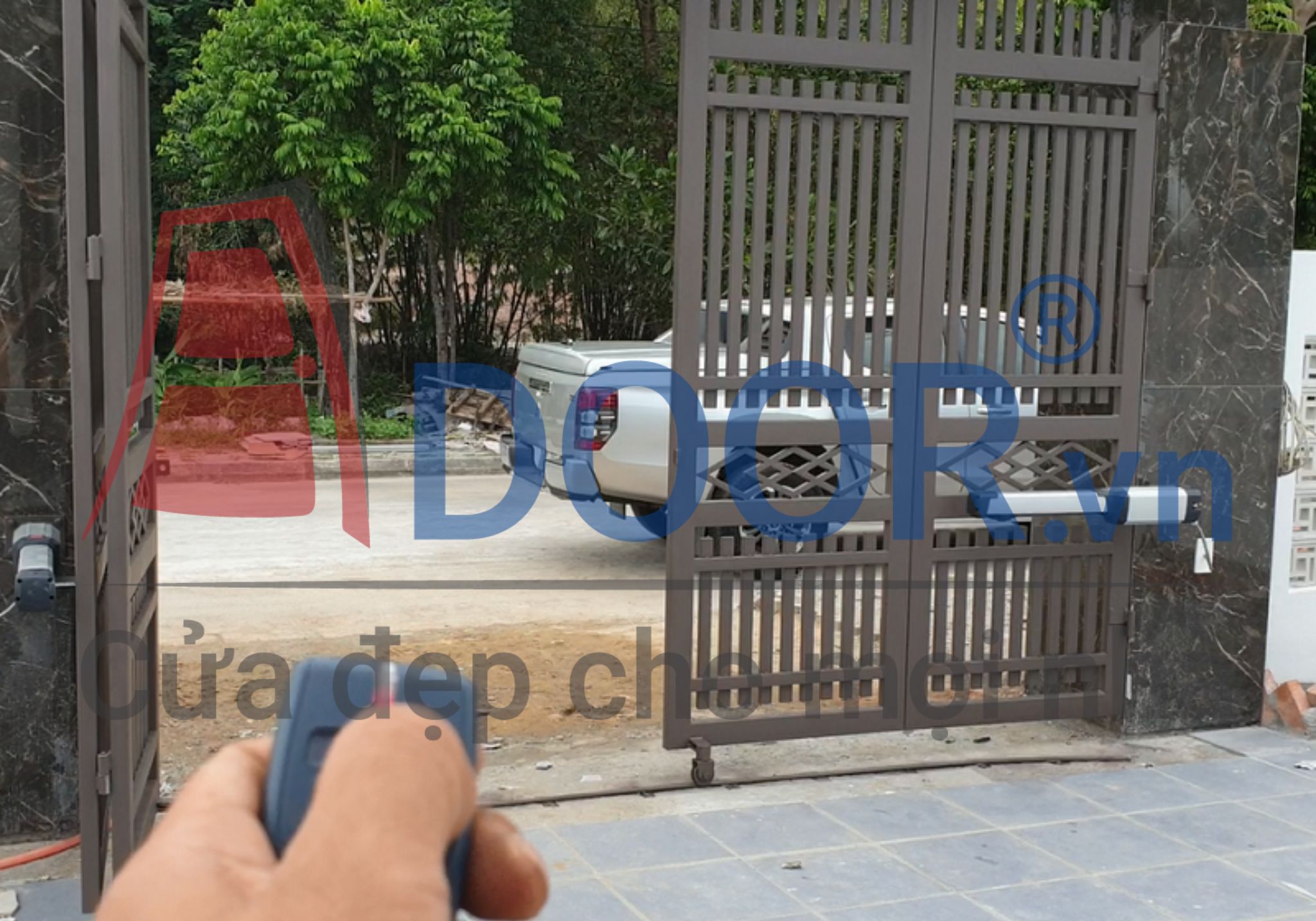 Thiết bị điều khiển từ xa và thông minh cửa cổng tự động Adoor - 1 Thiết bị điều khiển từ xa và thông minh cửa cổng tự động Adoor - 1