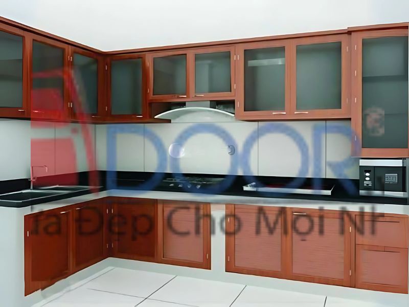 Mẫu 1 Tủ bếp nhôm kính chữ L tại Adoor