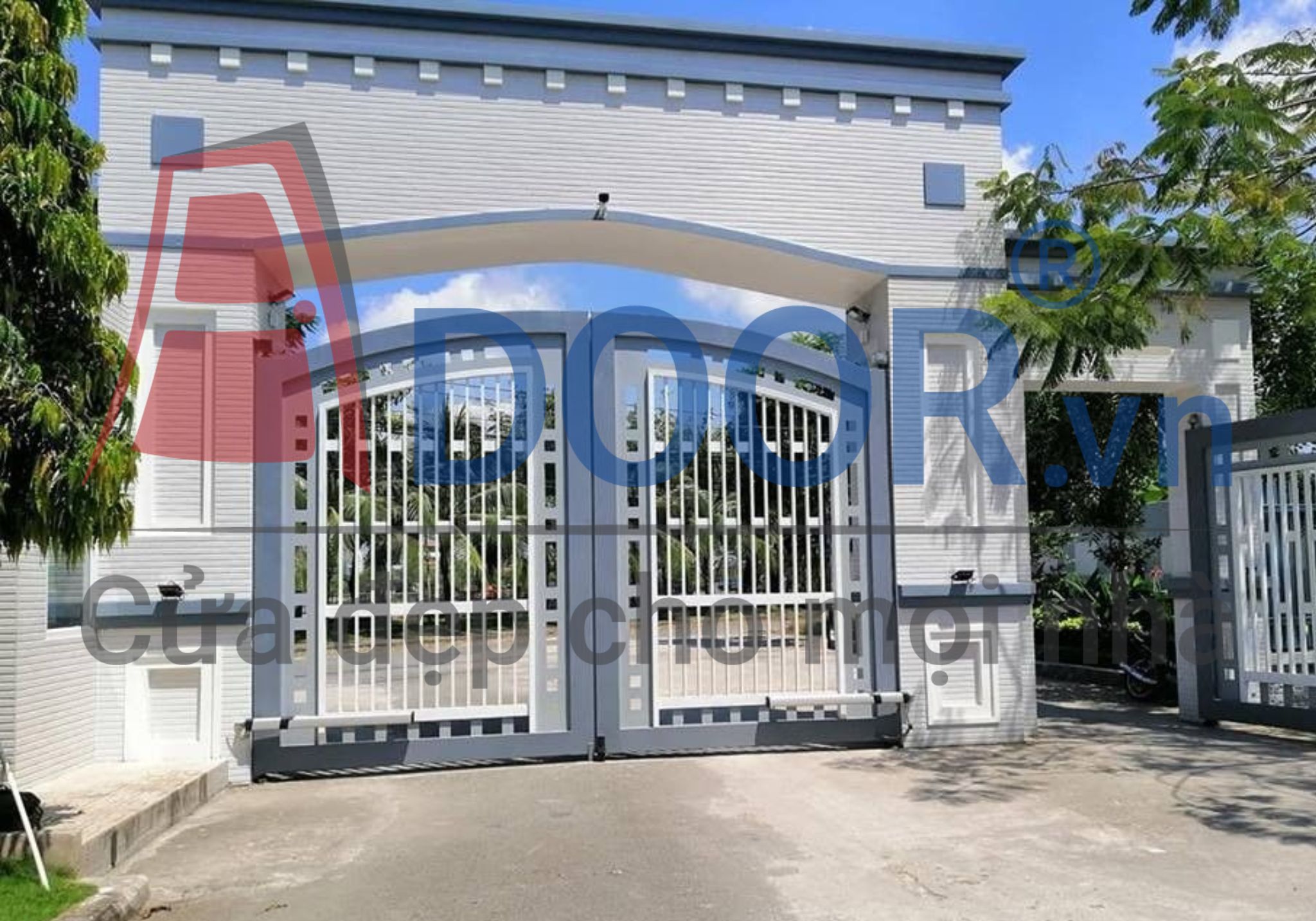 Cửa cổng thép tự động Adoor - 1 Cửa cổng thép tự động Adoor - 1