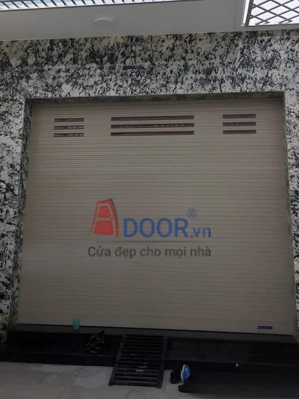 Mẫu cửa cuốn khe thoáng tại Tân Uyên S50i