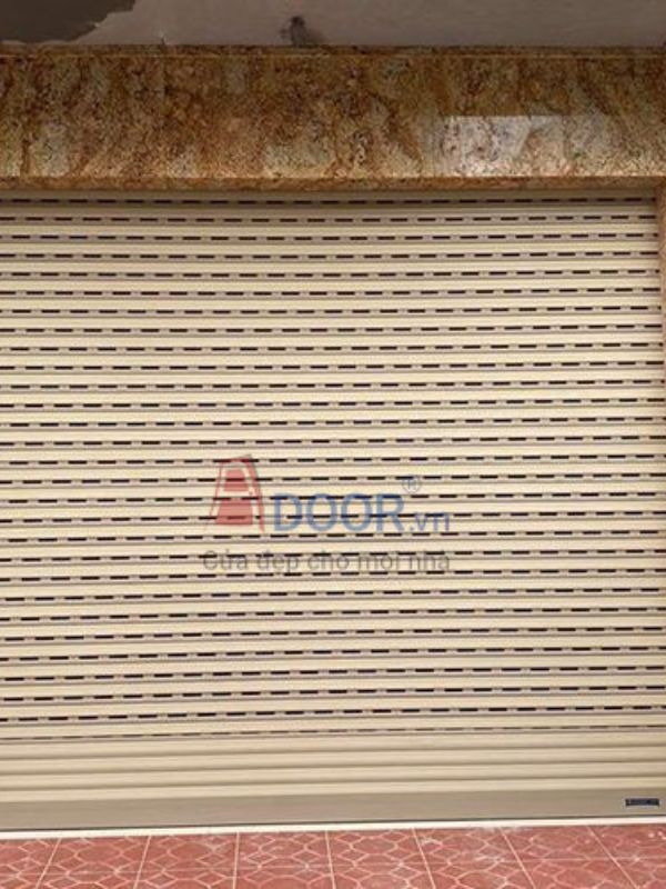 Cửa cuốn khe thoáng làm từ thép