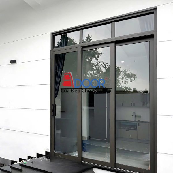 Ảnh cửa nhôm trượt quay 3 cánh cho không gian mở rộng và linh hoạt Ảnh cửa nhôm trượt quay 3 cánh cho không gian mở rộng và linh hoạt