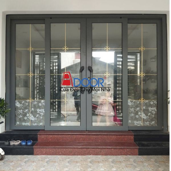 Cửa trượt quay với nan trang trí tạo điểm nhấn thẩm mỹ cao Cửa trượt quay với nan trang trí tạo điểm nhấn thẩm mỹ cao