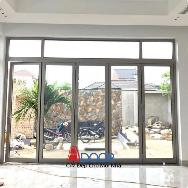 Ảnh thực tế cửa xếp trượt Maxpro lắp đặt tại Kiên Giang với tính thẩm mỹ cao Ảnh thực tế cửa xếp trượt Maxpro lắp đặt tại Kiên Giang với tính thẩm mỹ cao