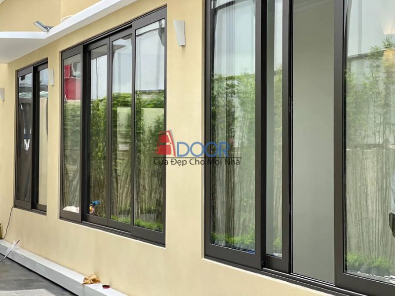 Cửa sổ lùa Maxpro phù hợp với không gian chật, cho phép mở rộng linh hoạt mà không chiếm diện tích