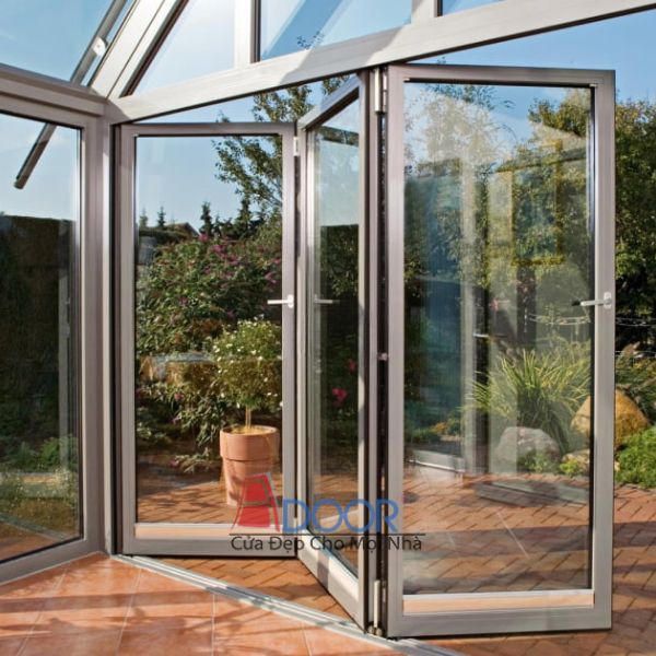 Cửa xếp trượt Maxpro tạo không gian mở hoàn toàn và kết nối linh hoạt