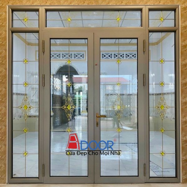 Cửa nhôm Maxpro mở quay mang lại vẻ đẹp sang trọng Cửa nhôm Maxpro mở quay mang lại vẻ đẹp sang trọng và chắc chắn cho ngôi nhà