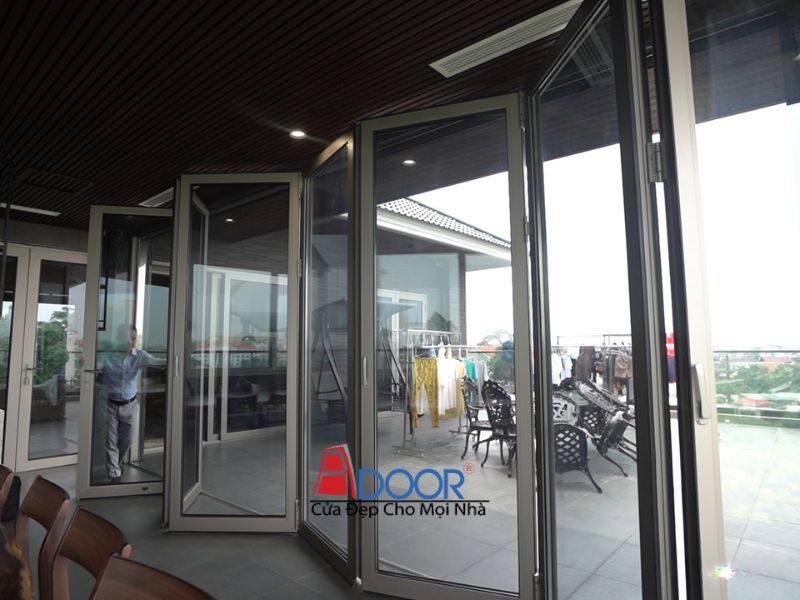 Mẫu cửa nhôm Maxpro xếp trượt tạo không gian mở rộng tối đa khi cần Mẫu cửa nhôm Maxpro xếp trượt tạo không gian mở rộng tối đa khi cần