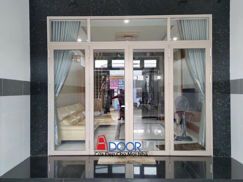 Cửa Maxpro chống oxy hóa và chịu thời tiết tốt Cửa Maxpro chống oxy hóa và chịu thời tiết tốt, phù hợp môi trường miền Trung