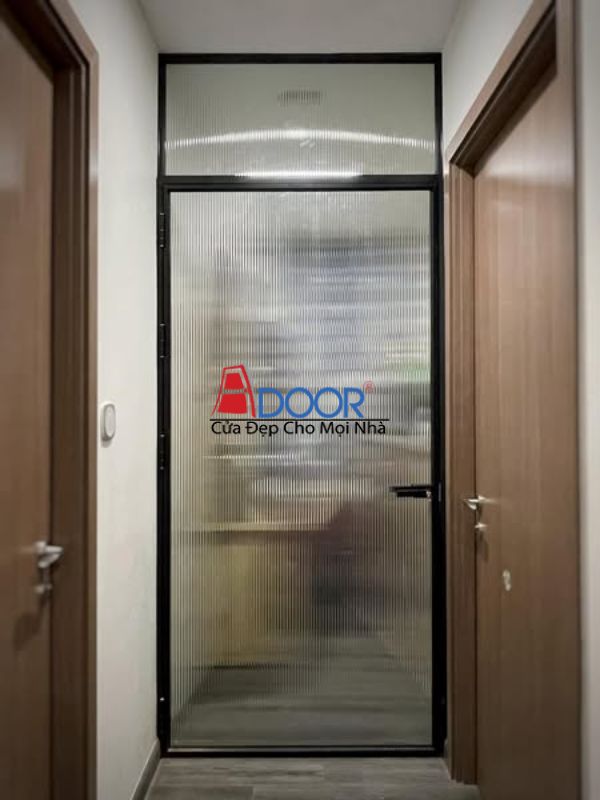 Cửa nhôm Slim Adoor được lắp đặt tại một căn hộ hiện đại Cửa nhôm Slim Adoor được lắp đặt tại một căn hộ hiện đại