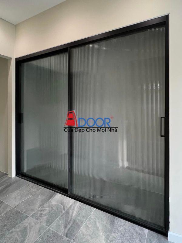 Cửa Slim mang lại vẻ đẹp tinh tế và an toàn cho người sử dụng Cửa Slim mang lại vẻ đẹp tinh tế và an toàn cho người sử dụng