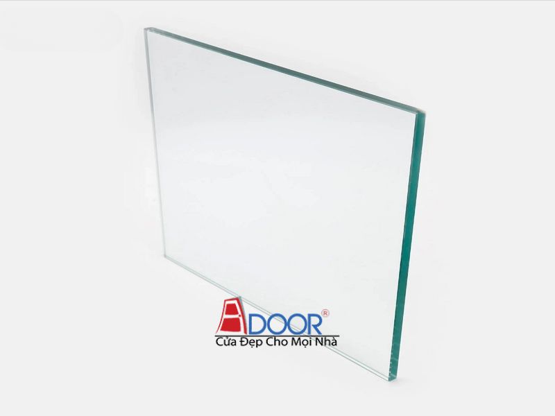 Kính cường lực Adoor bền chắc, chịu lực
