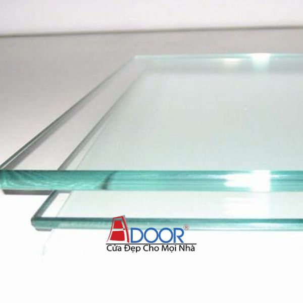 Kính cường lực chất lượng cao, dày từ 8–12mm, tăng cường an toàn và thẩm mỹ Kính cường lực chất lượng cao, dày từ 8–12mm, tăng cường an toàn và thẩm mỹ