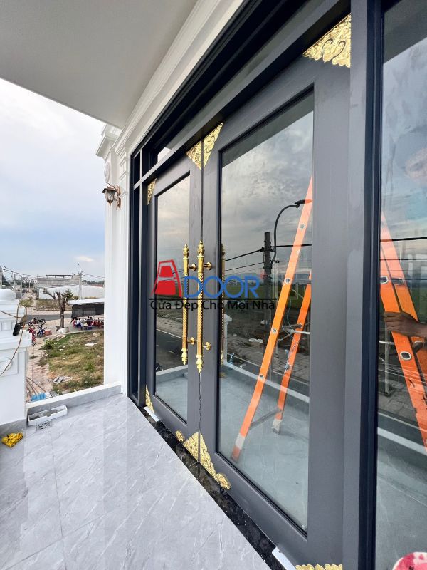 Cửa thủy lực Adoor được lắp đặt tại Long An tối đa hóa ánh sáng tự nhiên Cửa thủy lực Adoor được lắp đặt tại Long An tối đa hóa ánh sáng tự nhiên