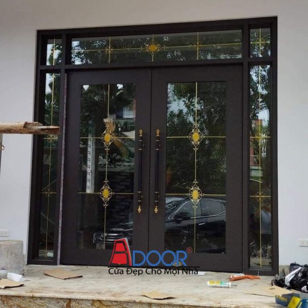 Mẫu cửa nhôm thủy lực 2 cánh có vách cố định Adoor tại một biệt thự Mẫu cửa nhôm thủy lực 2 cánh có vách cố định Adoor tại một biệt thự