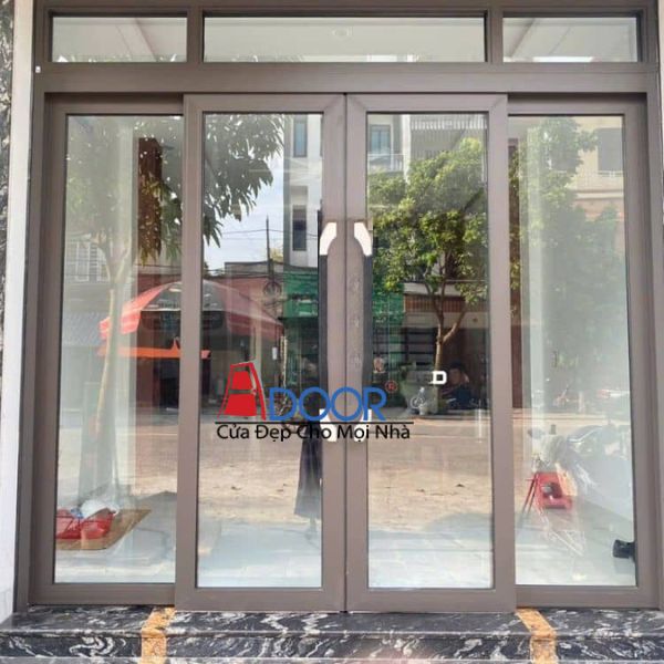 Mẫu cửa nhôm trượt quay màu nâu cafe Mẫu cửa nhôm trượt quay màu nâu cafe