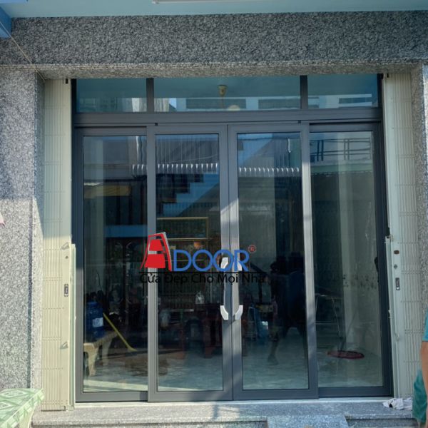 Mẫu cửa nhôm trượt quay màu ghi xám Mẫu cửa nhôm trượt quay màu ghi xám
