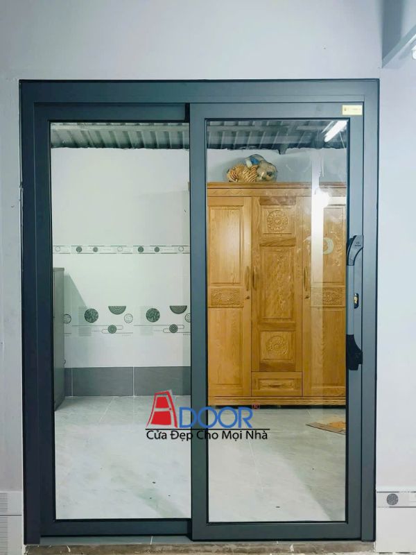 Cửa trượt quay xám dễ dàng kết hợp với nhiều phong cách kiến trúc Cửa trượt quay xám dễ dàng kết hợp với nhiều phong cách kiến trúc