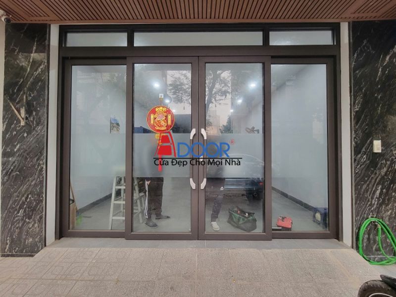 Ảnh cửa trượt quay 4 cánh, thiết kế linh hoạt, phù hợp không gian lớn Ảnh cửa trượt quay 4 cánh, thiết kế linh hoạt, phù hợp không gian lớn
