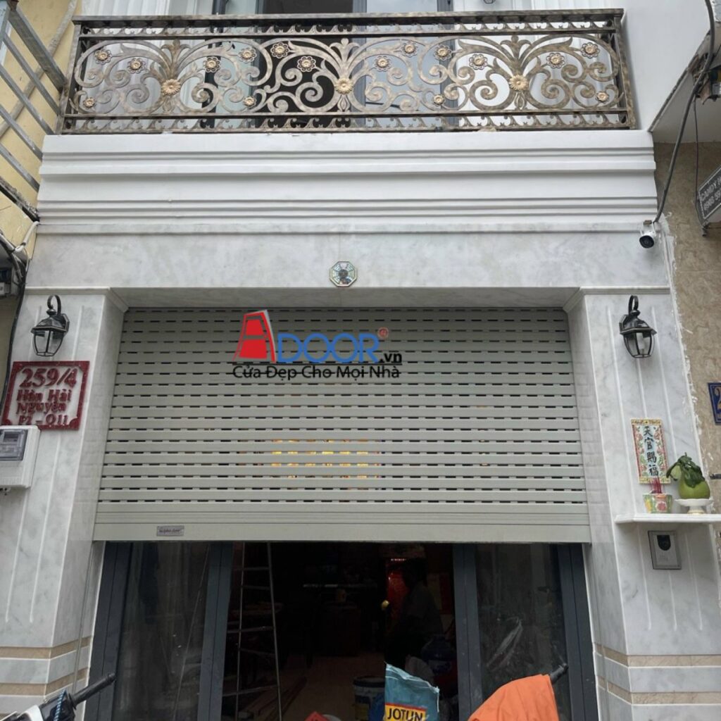Mẫu cửa cuốn khe thoáng tại Quận 6