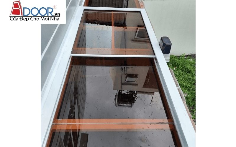 mái trượt giếng trời thông minh 2 cánh tại Hà Đông