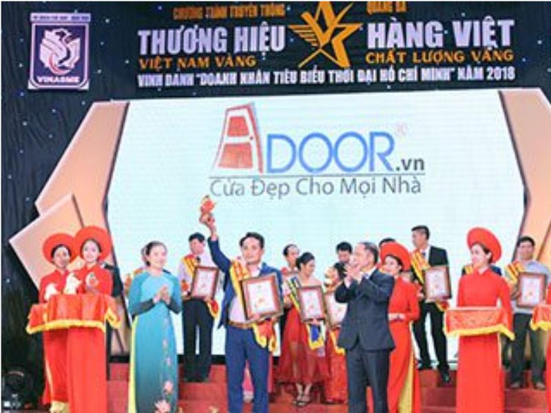 Adoor nhận giải thương hiệu vàng