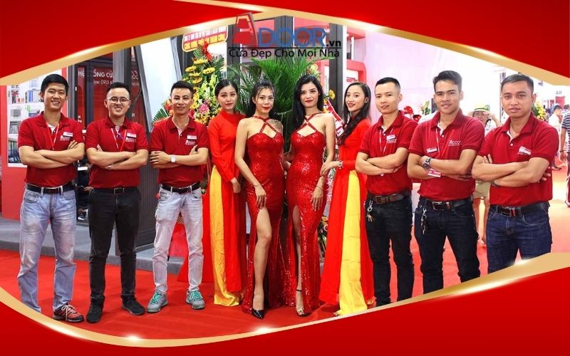 Adoor xuất hiện tại triển lãm hội chợ để quáng bá sản phẩm