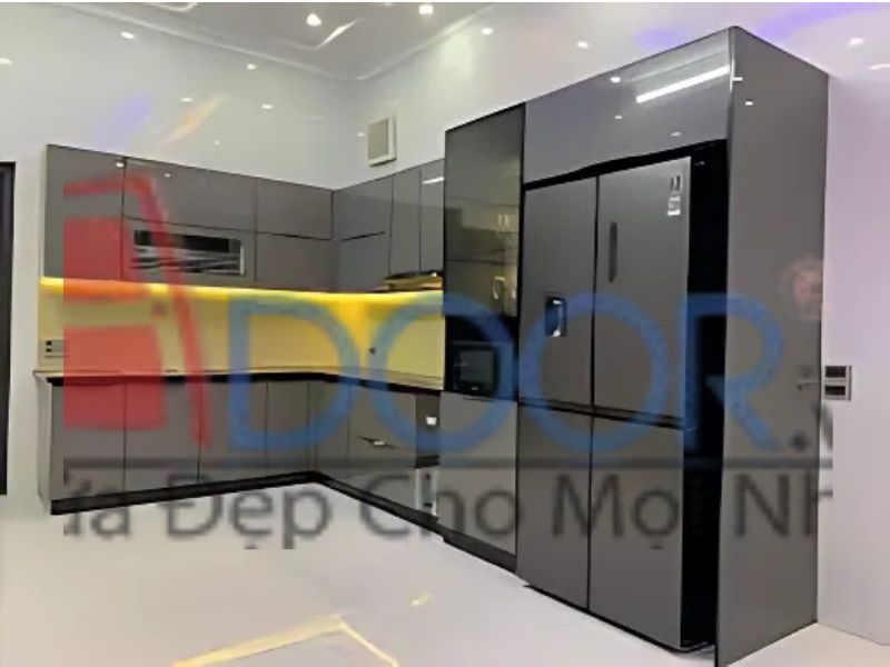 Mẫu Tủ bếp inox cánh kính chữ L (5)