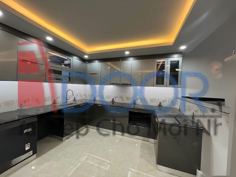 Mẫu Tủ bếp inox cánh kính chữ U