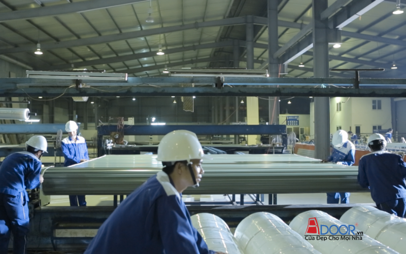 Cơ sở vật chất tiên tiến cửa cuốn công nghệ Đức của Adoor