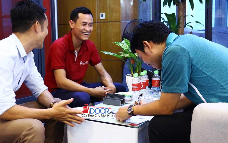 Adoor luôn hết lòng bảo hành sản phẩm cho khách hàng