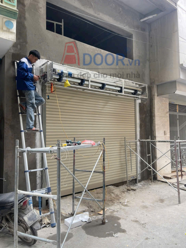 Mẫu cửa cuốn khe thoáng tại Kon Tum PM76X