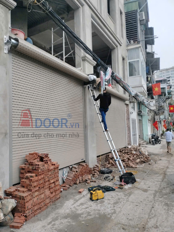 Mẫu cửa cuốn khe thoáng E52